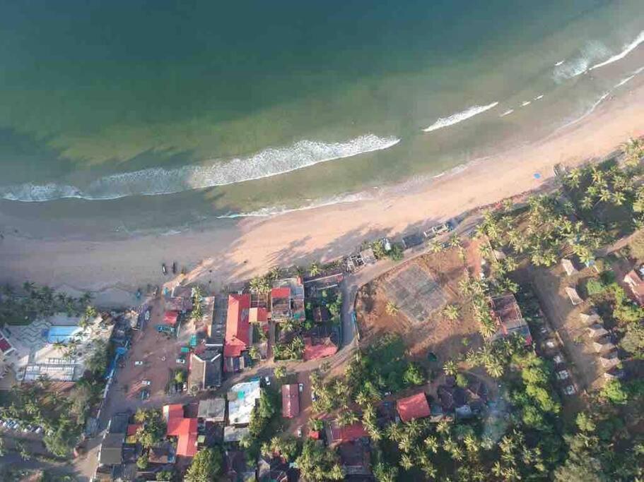 Valerys Nest Bogmalo - Private Villa Near The Beach And Dabolim Airport Exterior foto