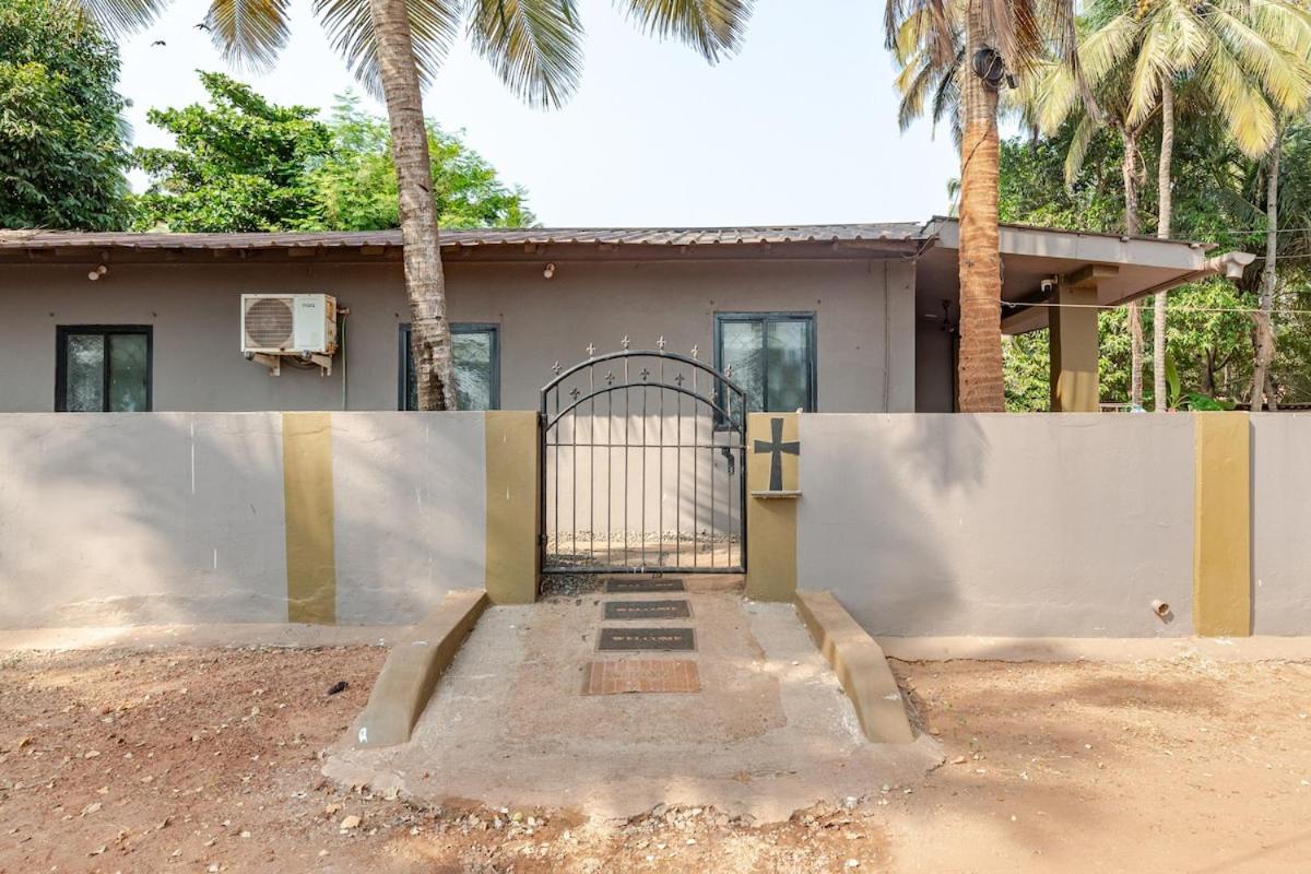 Valerys Nest Bogmalo - Private Villa Near The Beach And Dabolim Airport Exterior foto