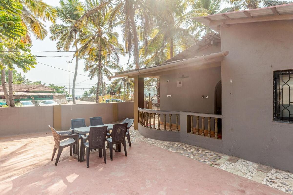 Valerys Nest Bogmalo - Private Villa Near The Beach And Dabolim Airport Exterior foto