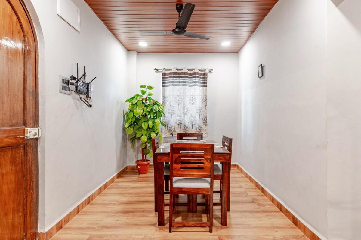 Valerys Nest Bogmalo - Private Villa Near The Beach And Dabolim Airport Exterior foto